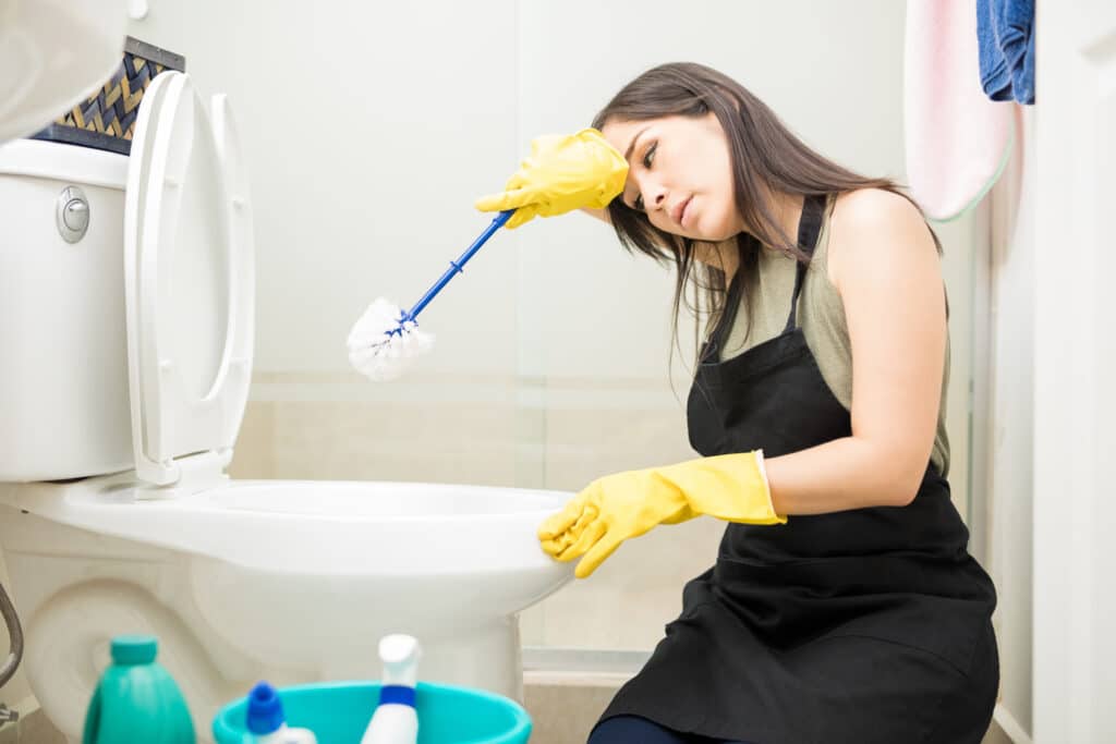 Self-cleaning toilets